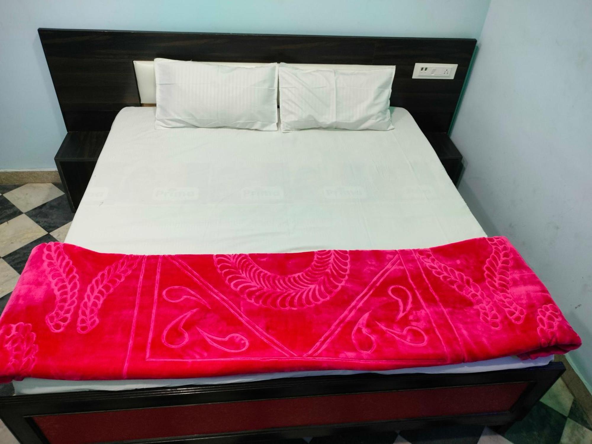 Oyo Palace Hotel Rohtak Buitenkant foto